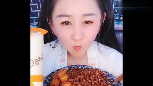 古风小姐姐吃瓜,古风佳人食瓜谈世情