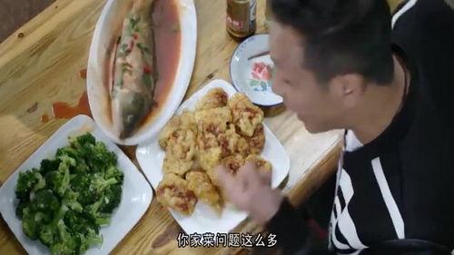 男生饭店吃瓜,一场意外的美食与八卦之旅