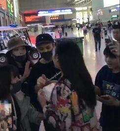 吃瓜高铁站,揭秘中国铁路文化新地标