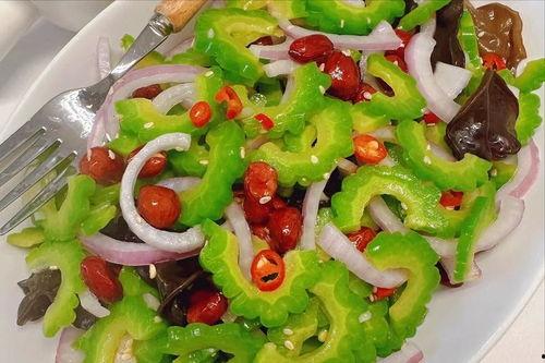 免子吃瓜,瓜田里的欢乐时光